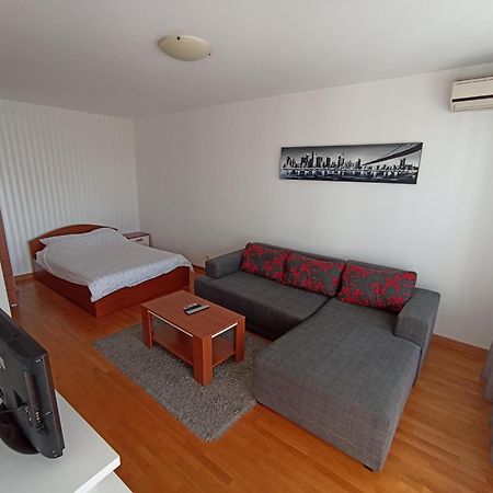 Apartment Tifani Belville Белград Екстериор снимка