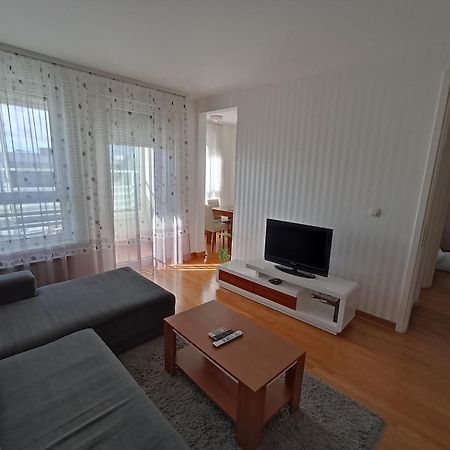 Apartment Tifani Belville Белград Екстериор снимка