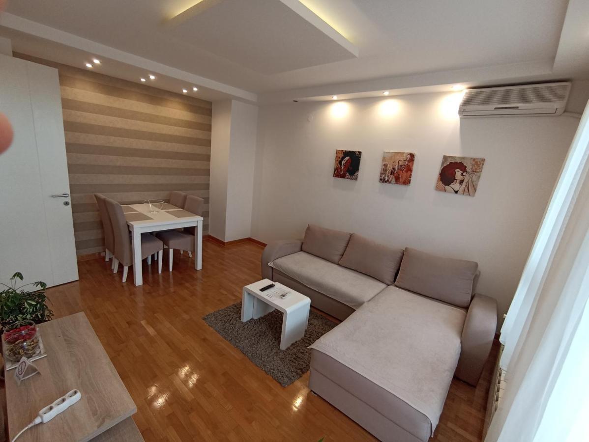 Apartment Tifani Belville Белград Екстериор снимка