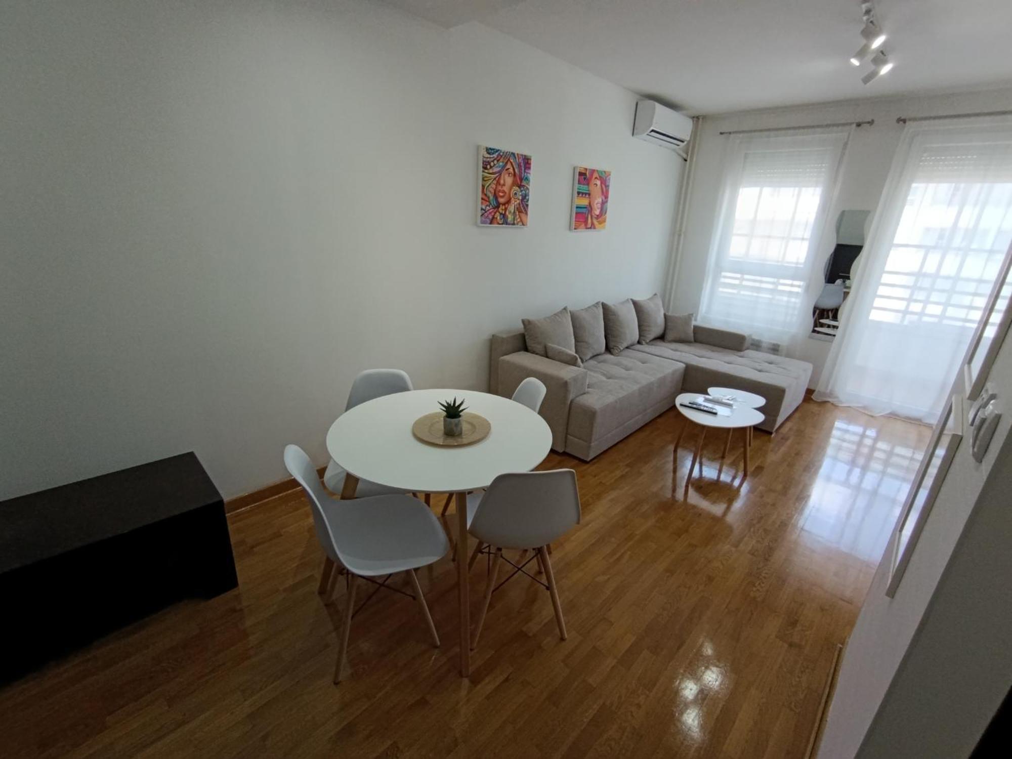 Apartment Tifani Belville Белград Стая снимка